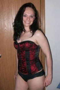 , 20  female escort, cedarrapids