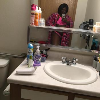 563-281-3979, 36  female escort, Cedar Rapids
