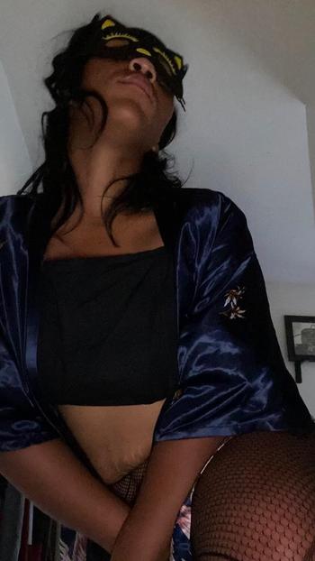 563-205-2279, 30  female escort, Cedar Rapids