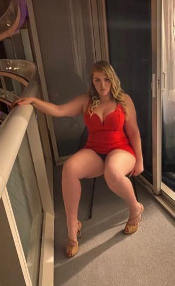 2182032283, female escort, Cedar Rapids