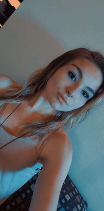 3129998544, female escort, Cedar Rapids